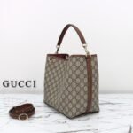 Gucci GG Emblem bucket bag - Medium - Image 12