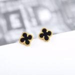 Van Cleef and Arpels Sweet Alhambra earstuds - Image 3
