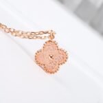 Van Cleef and Arpels Sweet Alhambra pendant - Image 3