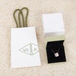 Van Cleef and Arpels Cosmos clip pendant medium model - Image 7