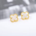 Van Cleef and Arpels Sweet Alhambra earstuds - Image 2