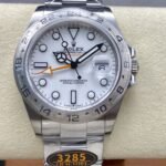 Rolex Explorer II 42 mm Oyster Silver Bezel White Dial 226570 - Image 2