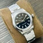 Rolex Datejust 36 mm Oyster Smooth Bezel Bright black Dial 126200 - Image 3