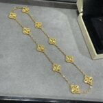 Van Cleef and Arpels Vintage Alhambra necklace 10 motifs - Image 4