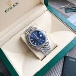 Rolex Datejust 41 mm Jubilee Fluted Bezel Bright blue Dial 126334 - Image 2