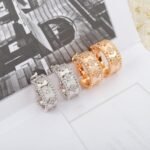 Van Cleef and Arpels Perlée clovers hoop earrings - Image 5