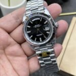 [Super Clone] Rolex Daydate 40 mm President Fluted Bezel Bright black set with diamonds Dial 228236 - Image 5