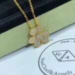 Van Cleef and Arpels Frivole pendant small model - Image 2