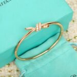 Tiffany and Co TIFFANY Knot Wire Bangle - Image 2