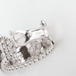 Van Cleef and Arpels Perlée clovers hoop earrings - Image 3