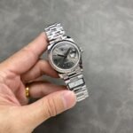 [Super Clone] Rolex Daydate 36 mm President Fluted Bezel Silver Dial 128239 - Image 5