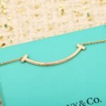 Tiffany and Co TIFFANY T Smile Medium Pendant - Image 6
