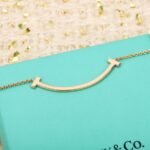 Tiffany and Co TIFFANY T Smile Medium Pendant - Image 7